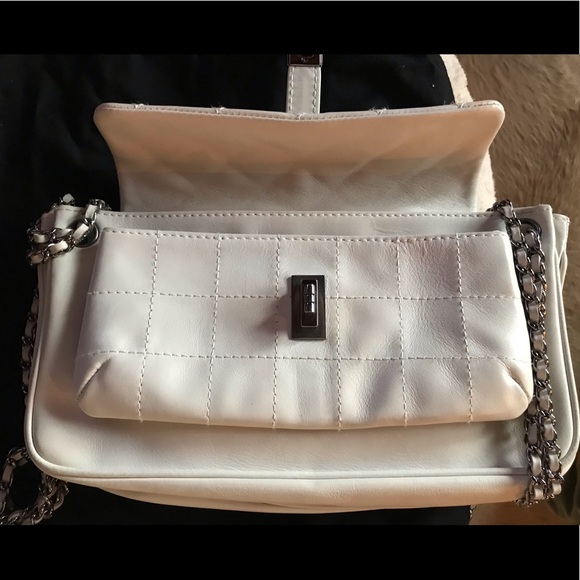 CHANEL Cream Quilted Flap Crossbody Handbag WOC - Picture 2 of 14